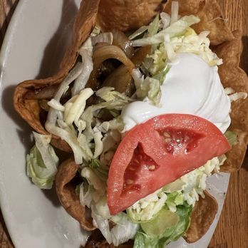 El Chaparro - Steak fajitas salad - Mexican Near Me - Covington, Georgia El Chaparro - Steak fajitas salad - Mexican Near Me - Covington, Georgia