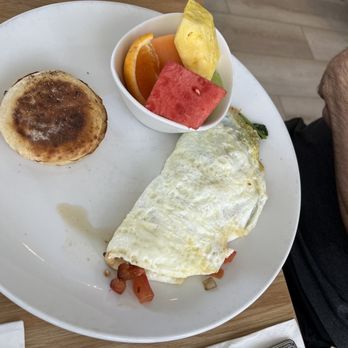 Broken Yolk Cafe - Breakfast & Brunch Near Me - San Diego, California Broken Yolk Cafe - Breakfast & Brunch Near Me - San Diego, California