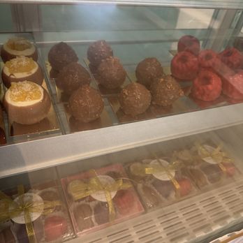 Bundle of Cupcakes - Cupcakes Near Me - Sacramento, California