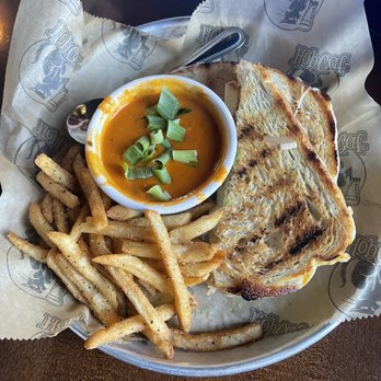HopCat - Madtown Grilled Cheese VT - American Near Me - Grand Rapids, Michigan HopCat - Madtown Grilled Cheese VT - American Near Me - Grand Rapids, Michigan
