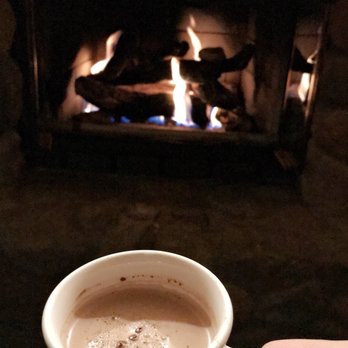 Cozy Hollow Lodge - Vacation Rentals Near Me - Big Bear Lake, California Cozy Hollow Lodge - Vacation Rentals Near Me - Big Bear Lake, California