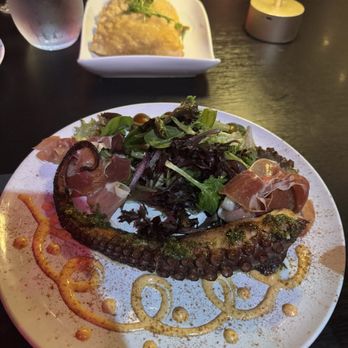 Mamajuana Cafe - Latin American Near Me - Houston, Texas
