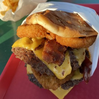 Burger Barn - Western bbq burger with fries - Burgers Near Me - Bridgeport, California Burger Barn - Western bbq burger with fries - Burgers Near Me - Bridgeport, California