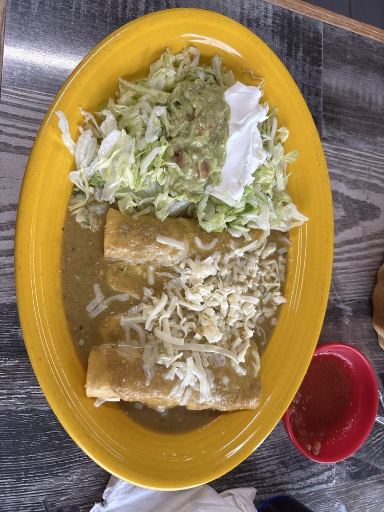 Social spots from El Rancho Viejo