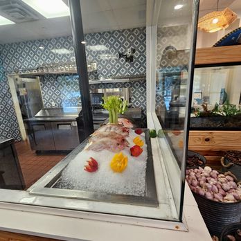 Simar - Seafood Near Me - Austin, Texas