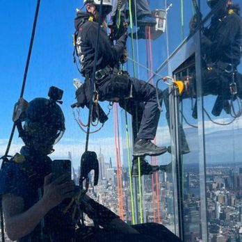 Moisha Window Cleaning - Window Washing Near Me - Brooklyn, New York Moisha Window Cleaning - Window Washing Near Me - Brooklyn, New York