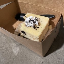 Lemy - Cheesecake de Oreo. Es bueno siempre y cuando sea hecho recientemente de lo contrario no lo compren!!! El de la foto no está bueno.