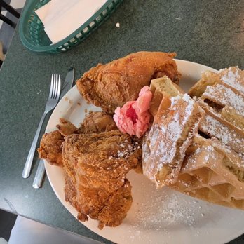 Metro Diner - American Near Me - Kissimmee, Florida Metro Diner - American Near Me - Kissimmee, Florida