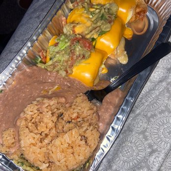 Azteca Mexican Restaurant - Pollo fundido with rice and beans with brown guacamole - Mexican Near Me - Kennewick, Washington