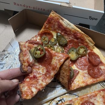 Randy's Pizza - 4 slices of soggy ass pizza for 35 bucks. Absolutely ridiculous. WTH? - Pizza Near Me - Holly Springs, North Carolina