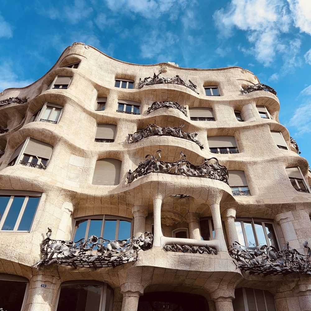 Casa Batlló - Landmarks & Historical Buildings Near Me - Barcelona, B Casa Batlló - Landmarks & Historical Buildings Near Me - Barcelona, B