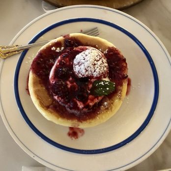 GIWA - Berry soufflé pancake - Breakfast & Brunch Near Me - Santa Clara, California