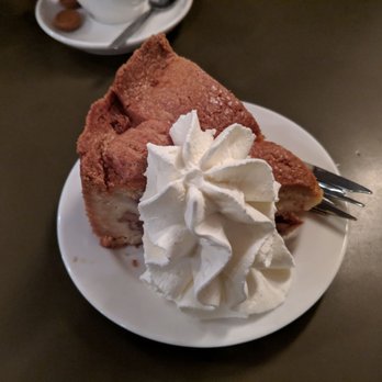 Winkel 43 - Apple cake - Desserts Near Me - Amsterdam, New Hampshire Winkel 43 - Apple cake - Desserts Near Me - Amsterdam, New Hampshire