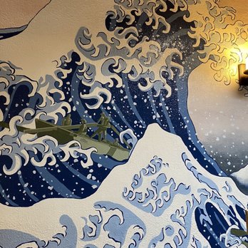 The Pork Peddler - a painting of the great wave - Barbeque Near Me - Salmon, Idaho