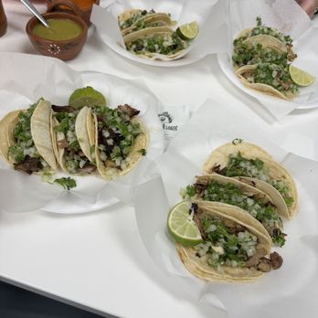 Los Tacos Lokos - Buche, cabeza and carnitas - Tacos Near Me - Riverside, California Los Tacos Lokos - Buche, cabeza and carnitas - Tacos Near Me - Riverside, California
