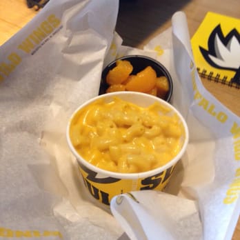 Buffalo Wild Wings - Kids Mac & Cheese with Orange slices - Chicken Wings Near Me - St George, Utah