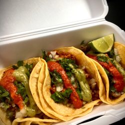Cocodrilo Tacos & Hot Dogs - Pork tacos