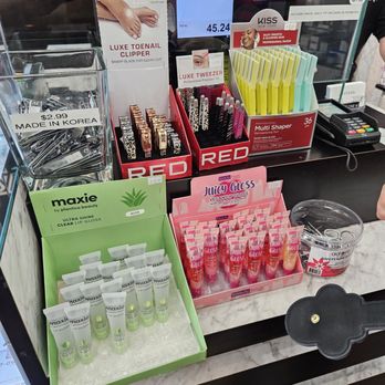 Starr Beauty - All sales are final and credit card fee - Cosmetics & Beauty Supply Near Me - Northridge, California Starr Beauty - All sales are final and credit card fee - Cosmetics & Beauty Supply Near Me - Northridge, California