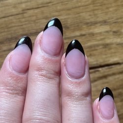 T & T Nails