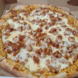 Cheesy crust pizza