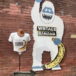 Vintage Banana Clothing - This is how you know you've found the alley