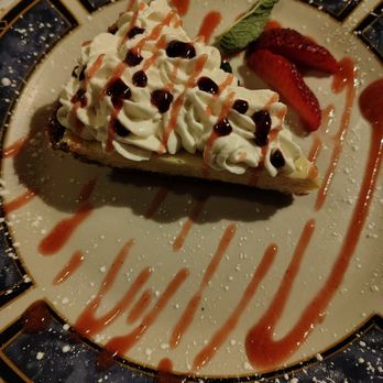 Le Canard-Enchaine - French Near Me - Kingston, New York