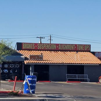 Llantera Tropicana - OIL CHANGE CROOKS - Tires Near Me - Las Vegas, Nevada Llantera Tropicana - OIL CHANGE CROOKS - Tires Near Me - Las Vegas, Nevada