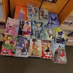 Barnes & Noble - Manga