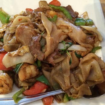 Red Chili - Pad kee mao - Thai Near Me - Hayward, California Red Chili - Pad kee mao - Thai Near Me - Hayward, California