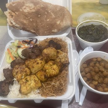 Kabul Kabob House Express - Chicken & Lamb Combo, Naan, chickpeas, spinach - Middle Eastern Near Me - Alexandria, Virginia Kabul Kabob House Express - Chicken & Lamb Combo, Naan, chickpeas, spinach - Middle Eastern Near Me - Alexandria, Virginia