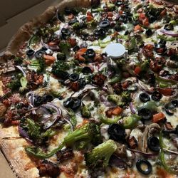 Red Veggie Pizza