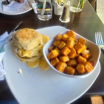 Sugah Please Breakfast Brunch Bar - Crab cake sandwich $26 This is how you present a $26 meal? - Breakfast & Brunch Near Me - Detroit, Michigan