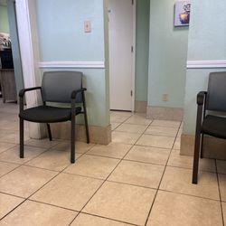 Animal Care Clinic Of Titusville - Waiting area