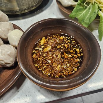 Bosa Kobe - Sauce, too much garlic - Hot Pot Near Me - Scottsdale, Arizona