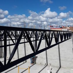 YATS Construction - Joist installation.