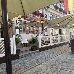 Hotel Deutsches Haus - Patio seating
