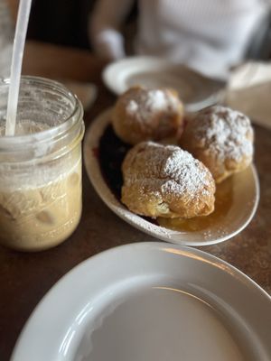 Huckleberry's by null