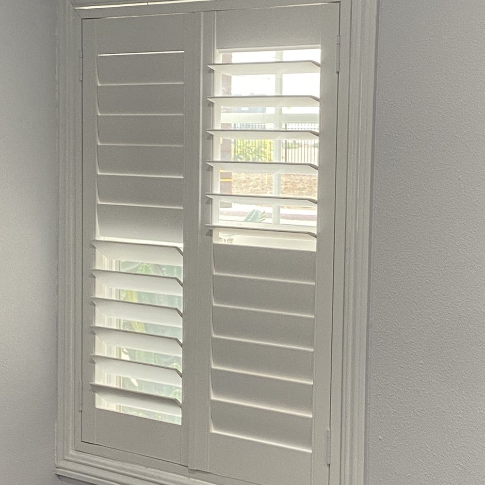 EsVata Window Covering - Living room - Shutters Near Me - Chino, California EsVata Window Covering - Living room - Shutters Near Me - Chino, California