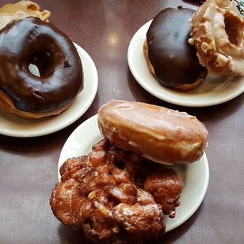 Top Pot Doughnuts - Selection of goodness (12/16/17) - Bakeries Near Me - Seattle, Washington