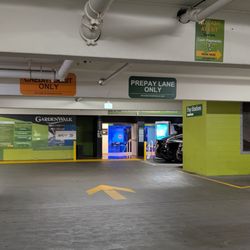 Anaheim GardenWalk Parking - Two different lanes in the parking structure