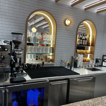 Manifest - Downstairs bar - Barbers Near Me - Washington, DC, District of Columbia Manifest - Downstairs bar - Barbers Near Me - Washington, DC, District of Columbia