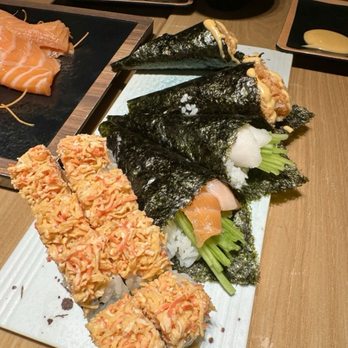 Tsukiji - Hand roll and sushi - Japanese Near Me - Fresno, California