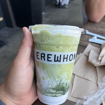 Erewhon - Vanilla matcha smoothie - Grocery Near Me - Los Angeles, California