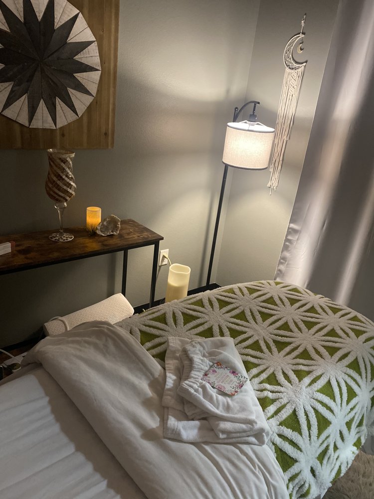 Skin Therapy Esthetics Logo