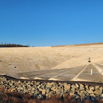 Oroville Dam - Landmarks & Historical Buildings Near Me - Oroville, California