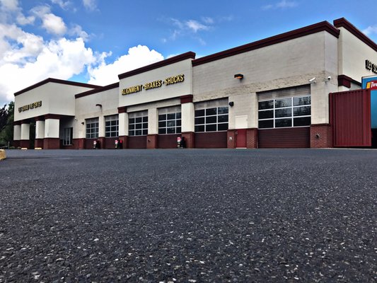 Les Schwab Tire Center