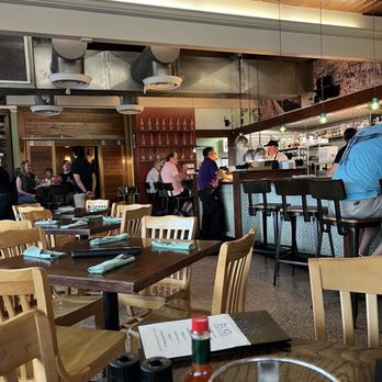 BLVD Seafood - New American Near Me - Galveston, Texas