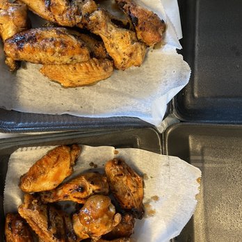 The Rooster Tavern - Grilled sauceless Chicken Wings - American Near Me - Scottsdale, Arizona The Rooster Tavern - Grilled sauceless Chicken Wings - American Near Me - Scottsdale, Arizona