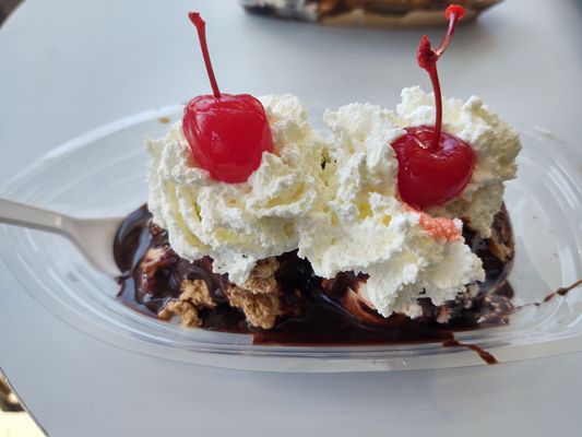 Island Creamery by null