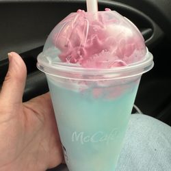 McDonalds - Looks pretty, tastes like crap